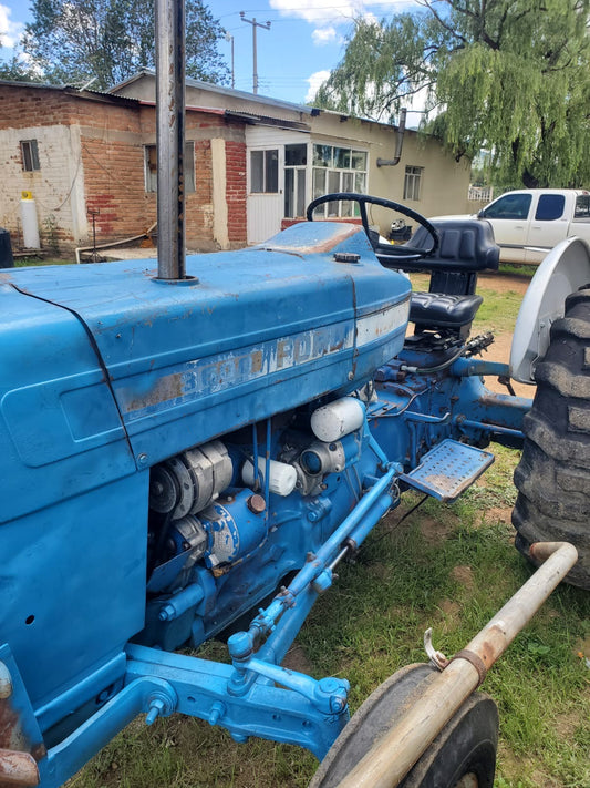 TRACTOR FORD 3600